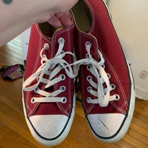 Converse size woman 9, men 7